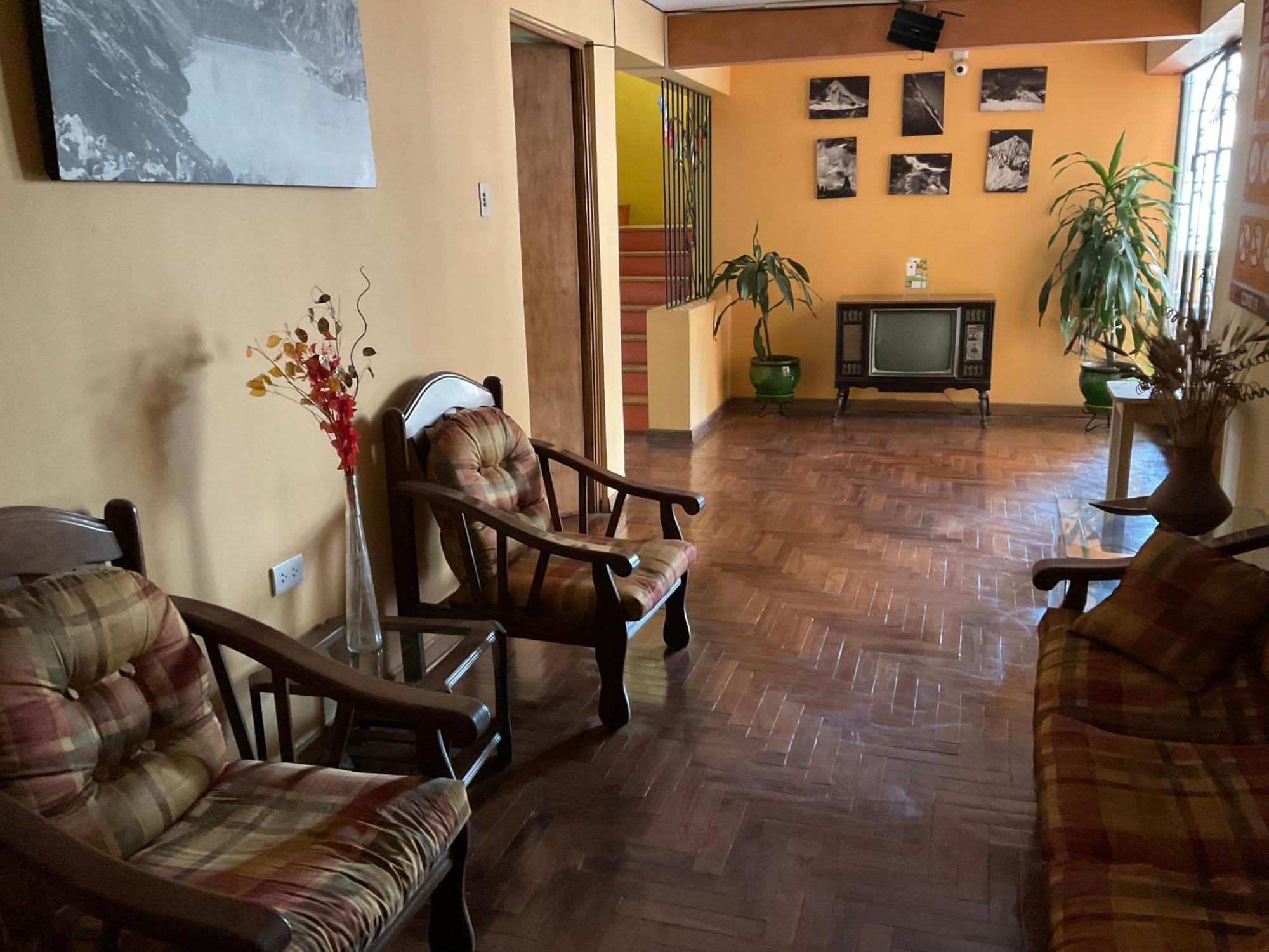 La Casa De Zarela Hotell Huaraz  Exteriör bild